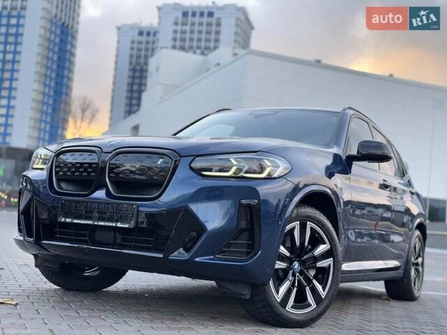 Синий БМВ iX3, объемом двигателя 0 л и пробегом 40 тыс. км за 35900 $, фото 6 на Automoto.ua
