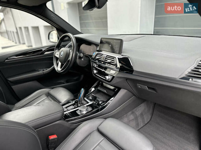 Синий БМВ iX3, объемом двигателя 0 л и пробегом 112 тыс. км за 33400 $, фото 78 на Automoto.ua