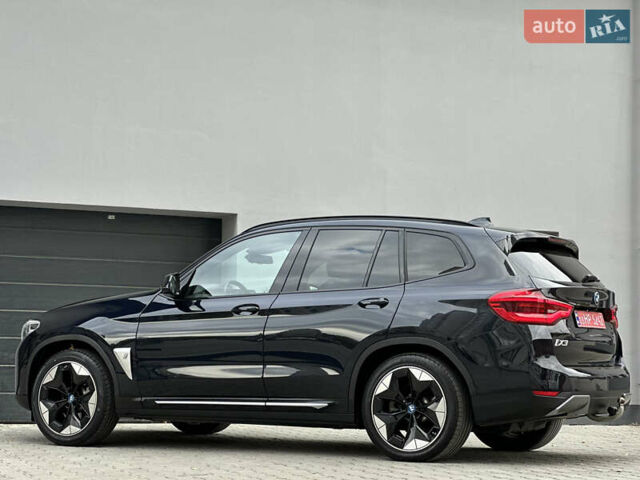 Синий БМВ iX3, объемом двигателя 0 л и пробегом 112 тыс. км за 33400 $, фото 2 на Automoto.ua