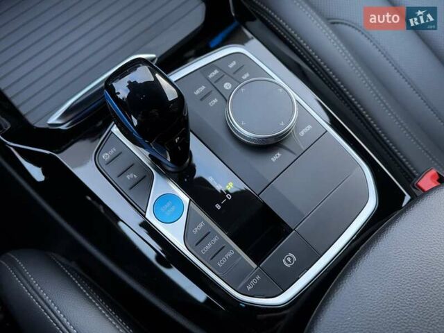 Синий БМВ iX3, объемом двигателя 0 л и пробегом 40 тыс. км за 35900 $, фото 30 на Automoto.ua