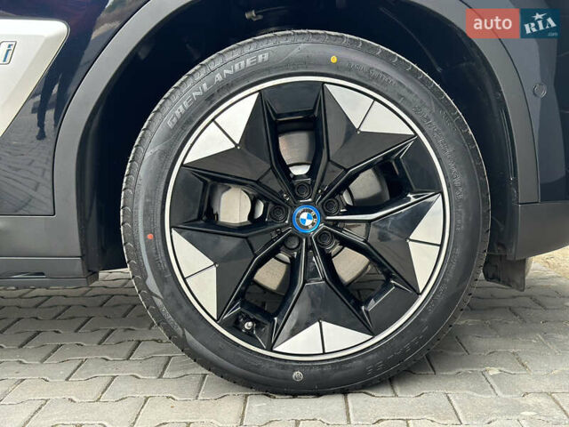 Синий БМВ iX3, объемом двигателя 0 л и пробегом 112 тыс. км за 33400 $, фото 86 на Automoto.ua