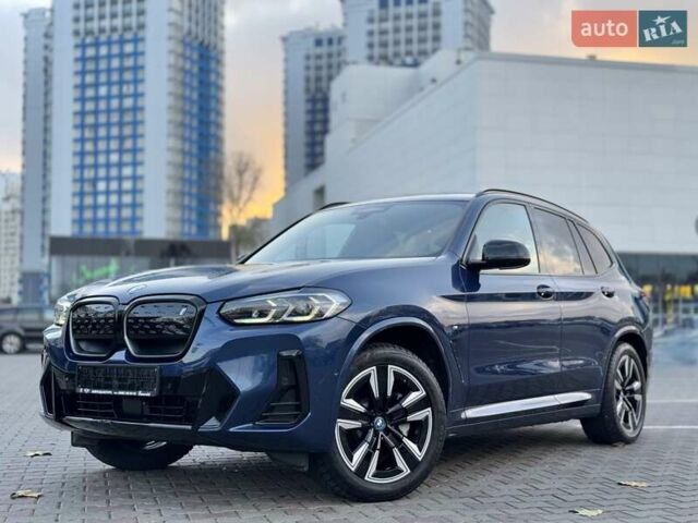 Синий БМВ iX3, объемом двигателя 0 л и пробегом 40 тыс. км за 35900 $, фото 1 на Automoto.ua