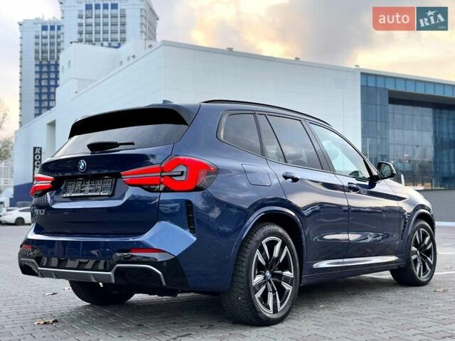 Синий БМВ iX3, объемом двигателя 0 л и пробегом 40 тыс. км за 35900 $, фото 19 на Automoto.ua
