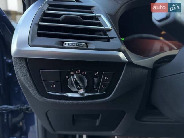 Синий БМВ iX3, объемом двигателя 0 л и пробегом 40 тыс. км за 35900 $, фото 23 на Automoto.ua