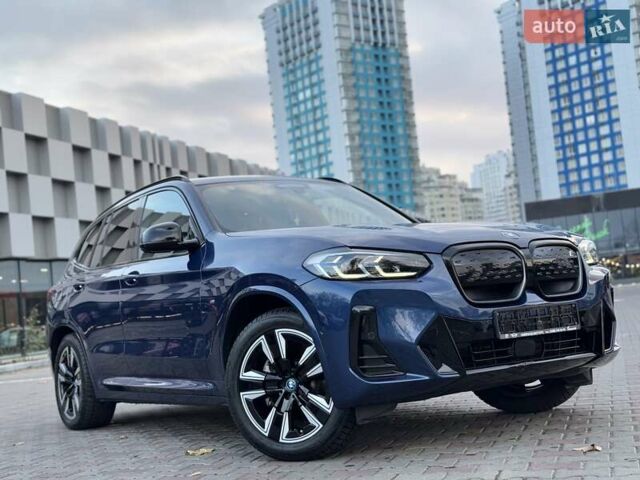 Синий БМВ iX3, объемом двигателя 0 л и пробегом 40 тыс. км за 35900 $, фото 12 на Automoto.ua