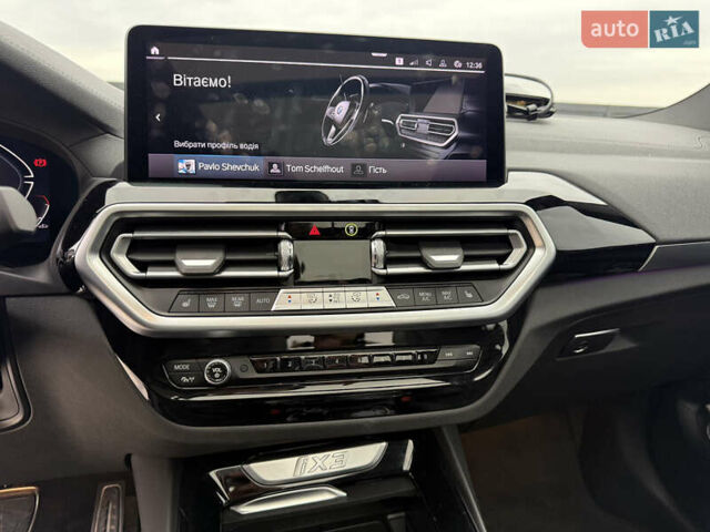 Синій БМВ iX3, об'ємом двигуна 0 л та пробігом 44 тис. км за 42999 $, фото 23 на Automoto.ua