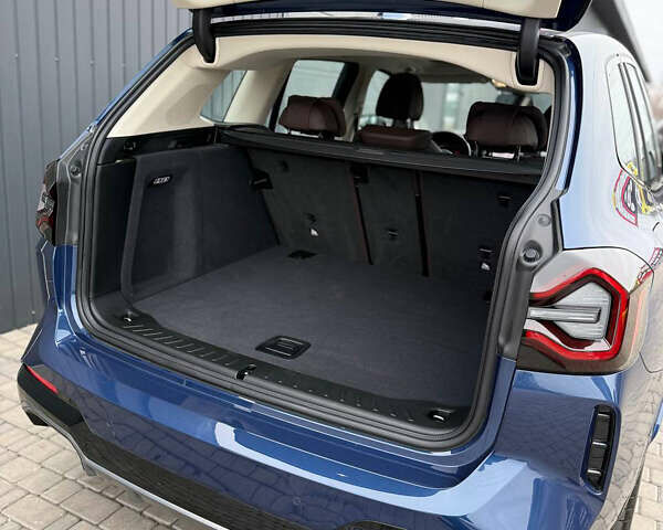 Синій БМВ iX3, об'ємом двигуна 0 л та пробігом 17 тис. км за 38500 $, фото 7 на Automoto.ua