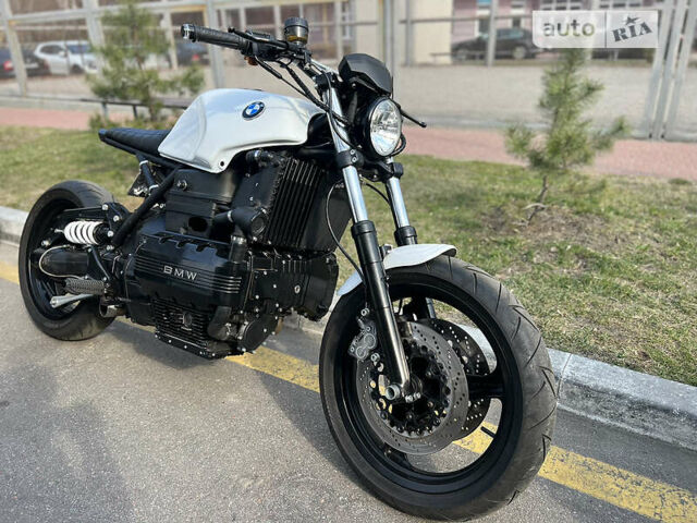Белый БМВ K 1100LT, объемом двигателя 1.1 л и пробегом 1 тыс. км за 8000 $, фото 2 на Automoto.ua