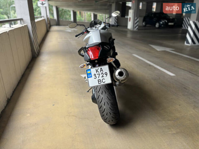 Чорний БМВ K 1200R, об'ємом двигуна 1.16 л та пробігом 21 тис. км за 6900 $, фото 13 на Automoto.ua