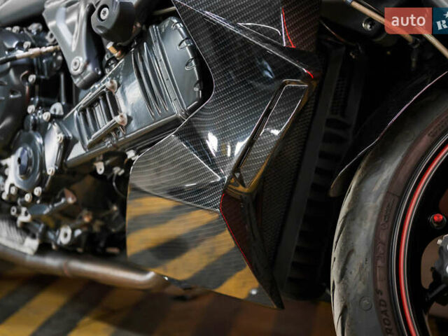 БМВ K 1300R, об'ємом двигуна 1.3 л та пробігом 21 тис. км за 11500 $, фото 11 на Automoto.ua
