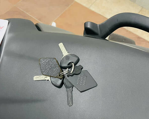 Серый БМВ K 1300R, объемом двигателя 1.3 л и пробегом 53 тыс. км за 10800 $, фото 20 на Automoto.ua