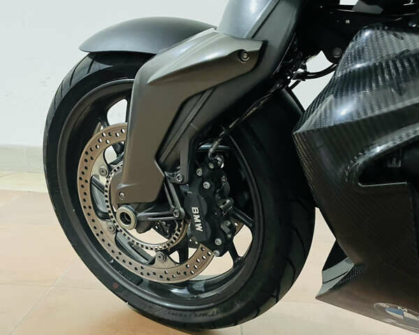Серый БМВ K 1300R, объемом двигателя 1.3 л и пробегом 53 тыс. км за 10800 $, фото 9 на Automoto.ua