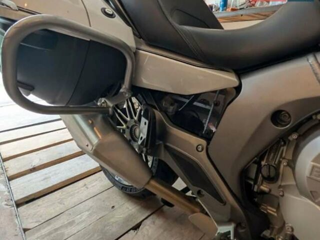 БМВ K 1600GTL 2020 у Хмельницькому на Automoto.ua Білий БМВ K 1600GTL, об'ємом двигуна 1.65 л та пробігом 11 тис. км за 24000 $, фото 3 на Automoto.ua