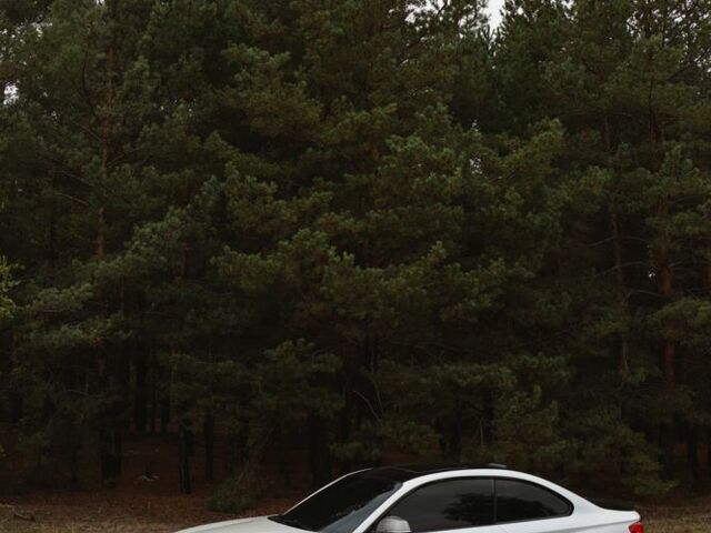 Білий БМВ m240i, об'ємом двигуна 3 л та пробігом 103 тис. км за 26700 $, фото 6 на Automoto.ua