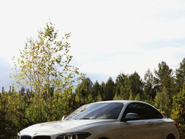 Білий БМВ m240i, об'ємом двигуна 3 л та пробігом 103 тис. км за 26700 $, фото 3 на Automoto.ua