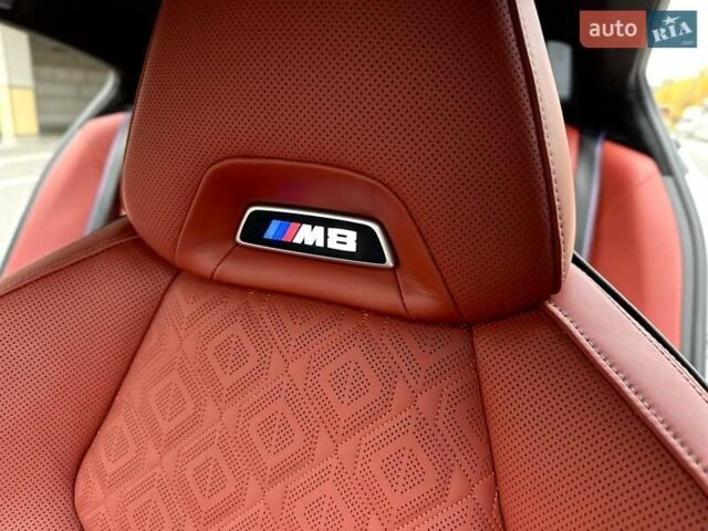 Белый БМВ M8 Gran Coupe, объемом двигателя 4.39 л и пробегом 44 тыс. км за 99500 $, фото 38 на Automoto.ua