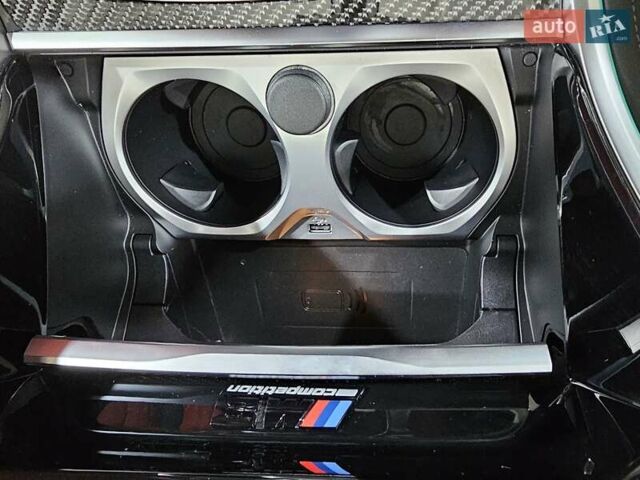 Белый БМВ M8 Gran Coupe, объемом двигателя 4.39 л и пробегом 31 тыс. км за 144999 $, фото 35 на Automoto.ua