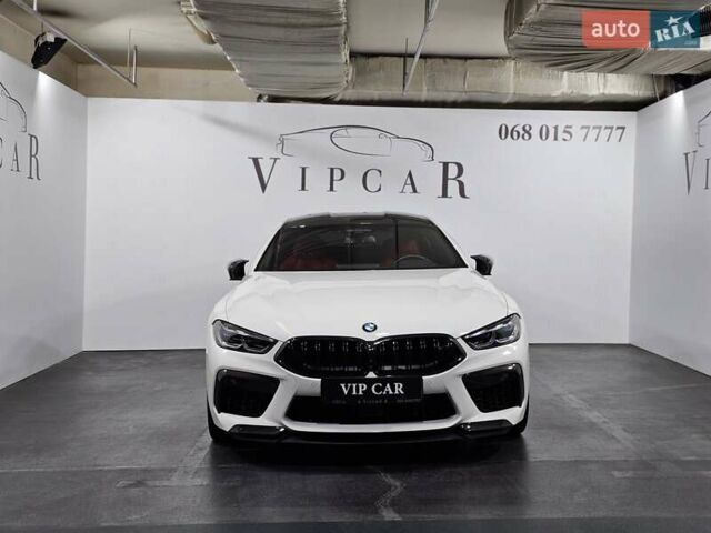 Белый БМВ M8 Gran Coupe, объемом двигателя 4.39 л и пробегом 31 тыс. км за 144999 $, фото 2 на Automoto.ua