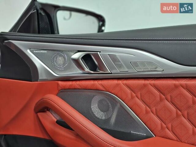 Белый БМВ M8 Gran Coupe, объемом двигателя 4.39 л и пробегом 31 тыс. км за 144999 $, фото 25 на Automoto.ua