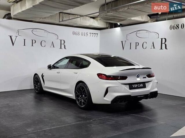 Белый БМВ M8 Gran Coupe, объемом двигателя 4.39 л и пробегом 31 тыс. км за 144999 $, фото 9 на Automoto.ua