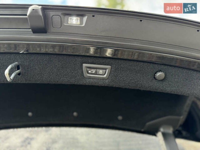 Черный БМВ M8 Gran Coupe, объемом двигателя 4.4 л и пробегом 130 тыс. км за 80999 $, фото 39 на Automoto.ua