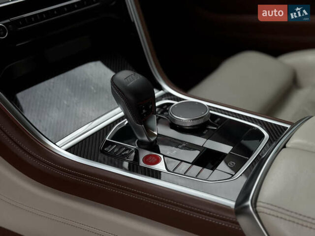 Черный БМВ M8 Gran Coupe, объемом двигателя 4.4 л и пробегом 130 тыс. км за 80999 $, фото 26 на Automoto.ua