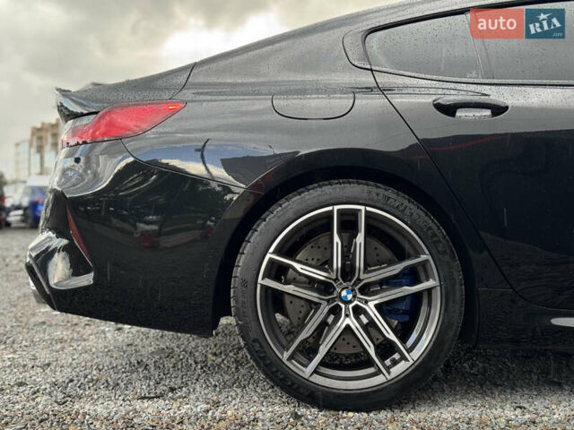 Черный БМВ M8 Gran Coupe, объемом двигателя 4.4 л и пробегом 130 тыс. км за 80999 $, фото 17 на Automoto.ua
