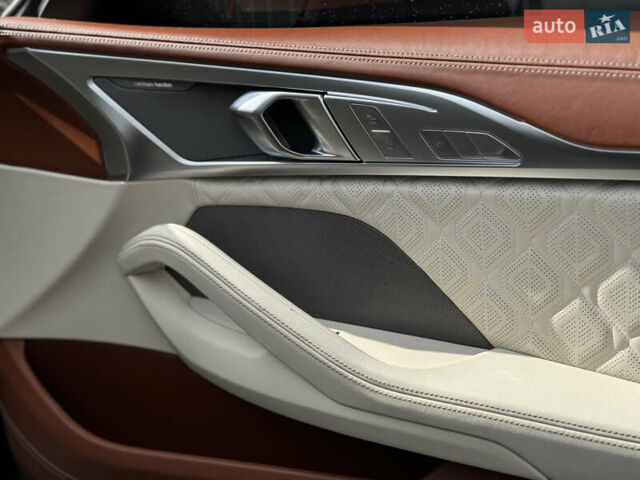 Черный БМВ M8 Gran Coupe, объемом двигателя 4.4 л и пробегом 130 тыс. км за 80999 $, фото 44 на Automoto.ua