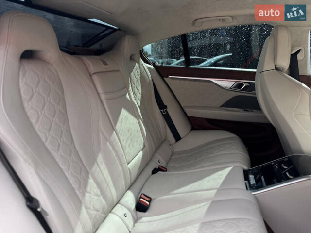 Черный БМВ M8 Gran Coupe, объемом двигателя 4.4 л и пробегом 130 тыс. км за 80999 $, фото 43 на Automoto.ua