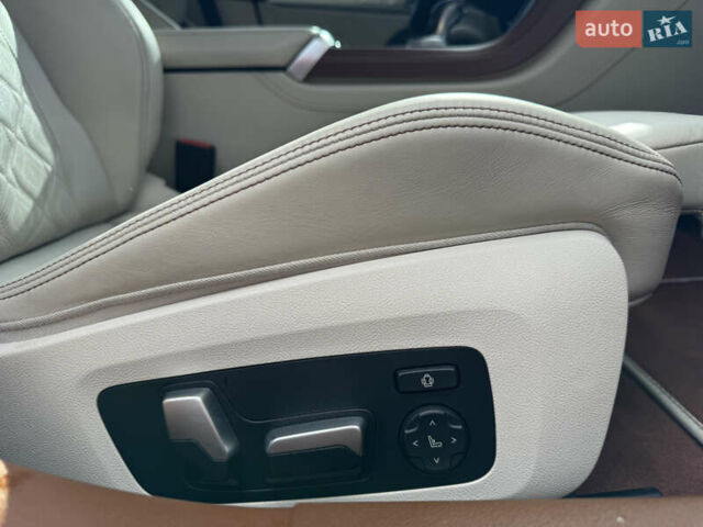 Черный БМВ M8 Gran Coupe, объемом двигателя 4.4 л и пробегом 130 тыс. км за 80999 $, фото 64 на Automoto.ua