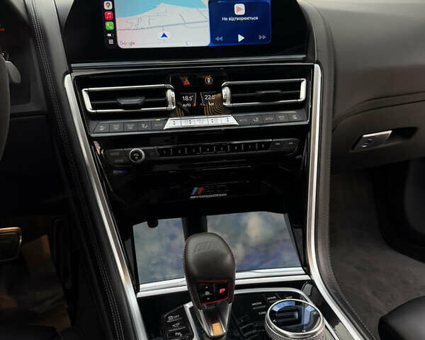 Черный БМВ M8 Gran Coupe, объемом двигателя 4.4 л и пробегом 80 тыс. км за 83000 $, фото 11 на Automoto.ua