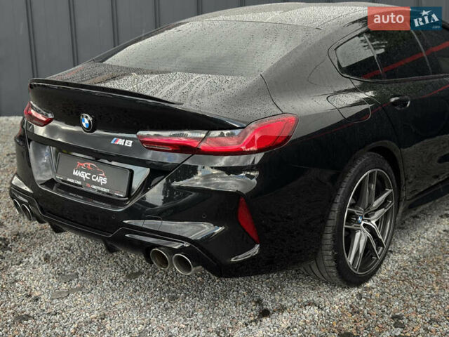Черный БМВ M8 Gran Coupe, объемом двигателя 4.4 л и пробегом 130 тыс. км за 80999 $, фото 12 на Automoto.ua