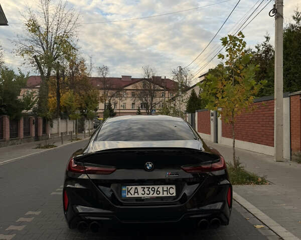 Черный БМВ M8 Gran Coupe, объемом двигателя 4.4 л и пробегом 80 тыс. км за 83000 $, фото 5 на Automoto.ua