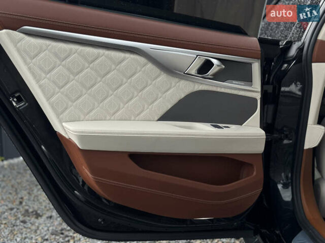 Черный БМВ M8 Gran Coupe, объемом двигателя 4.4 л и пробегом 130 тыс. км за 80999 $, фото 31 на Automoto.ua