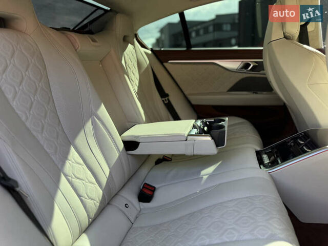 Черный БМВ M8 Gran Coupe, объемом двигателя 4.4 л и пробегом 130 тыс. км за 80999 $, фото 61 на Automoto.ua