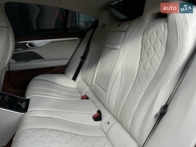 Черный БМВ M8 Gran Coupe, объемом двигателя 4.4 л и пробегом 130 тыс. км за 80999 $, фото 34 на Automoto.ua