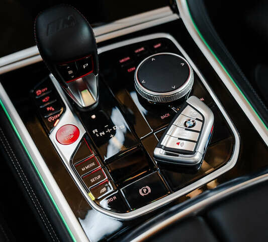 Чорний БМВ M8 Gran Coupe, об'ємом двигуна 4.39 л та пробігом 38 тис. км за 94990 $, фото 40 на Automoto.ua