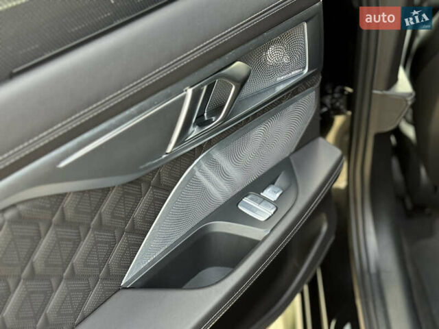 Чорний БМВ M8 Gran Coupe, об'ємом двигуна 4.39 л та пробігом 38 тис. км за 94990 $, фото 21 на Automoto.ua