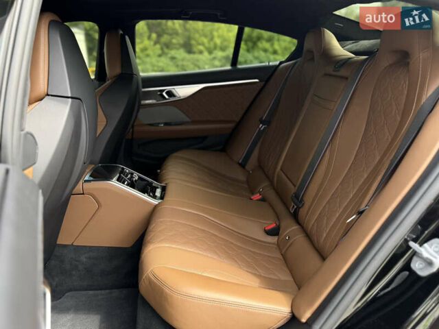 Черный БМВ M8 Gran Coupe, объемом двигателя 4.39 л и пробегом 44 тыс. км за 97000 $, фото 58 на Automoto.ua