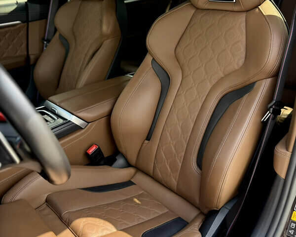 Черный БМВ M8 Gran Coupe, объемом двигателя 4.39 л и пробегом 44 тыс. км за 97000 $, фото 59 на Automoto.ua