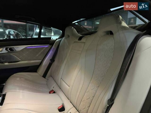 Черный БМВ M8 Gran Coupe, объемом двигателя 4.4 л и пробегом 29 тыс. км за 107000 $, фото 31 на Automoto.ua