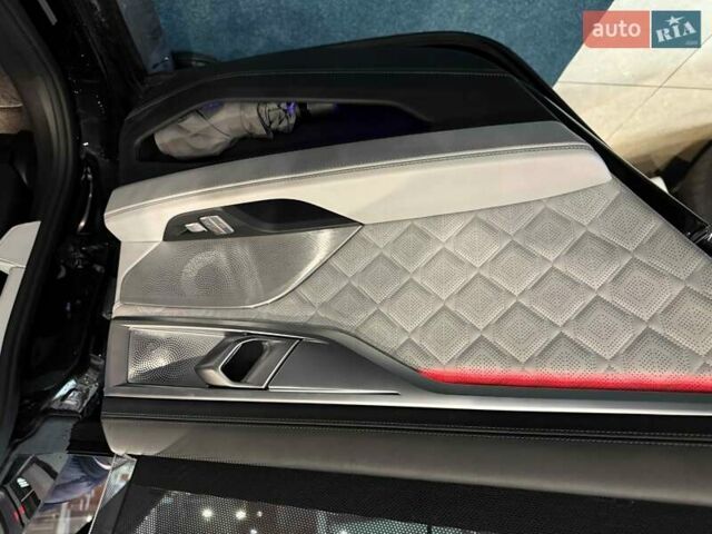 Черный БМВ M8 Gran Coupe, объемом двигателя 4.4 л и пробегом 29 тыс. км за 107000 $, фото 29 на Automoto.ua
