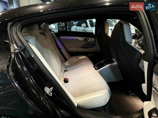 Черный БМВ M8 Gran Coupe, объемом двигателя 4.4 л и пробегом 29 тыс. км за 107000 $, фото 37 на Automoto.ua
