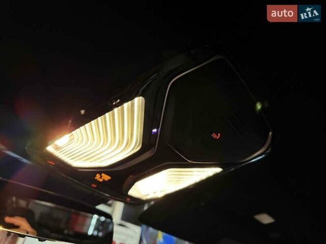 Черный БМВ M8 Gran Coupe, объемом двигателя 4.4 л и пробегом 29 тыс. км за 107000 $, фото 27 на Automoto.ua