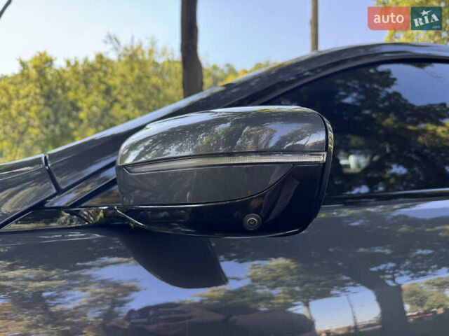 Серый БМВ M8 Gran Coupe, объемом двигателя 4.39 л и пробегом 52 тыс. км за 90000 $, фото 12 на Automoto.ua