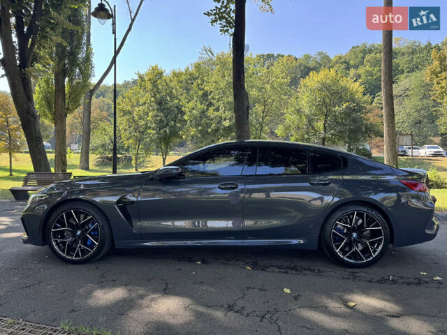 Серый БМВ M8 Gran Coupe, объемом двигателя 4.39 л и пробегом 52 тыс. км за 92000 $, фото 8 на Automoto.ua
