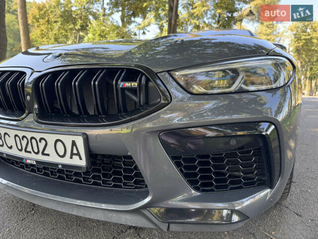 Серый БМВ M8 Gran Coupe, объемом двигателя 4.39 л и пробегом 52 тыс. км за 92000 $, фото 4 на Automoto.ua