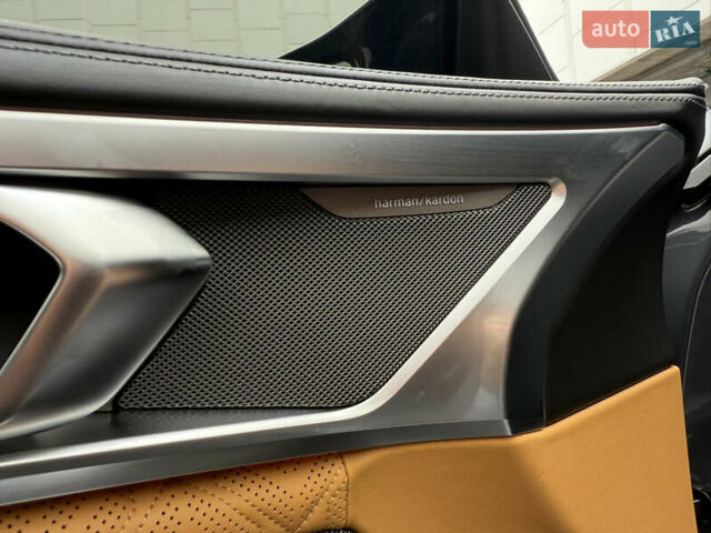 Серый БМВ M8 Gran Coupe, объемом двигателя 4.4 л и пробегом 68 тыс. км за 86000 $, фото 11 на Automoto.ua