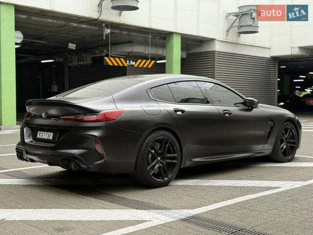 Серый БМВ M8 Gran Coupe, объемом двигателя 4.4 л и пробегом 68 тыс. км за 86000 $, фото 7 на Automoto.ua