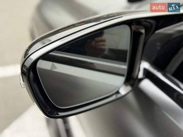 Серый БМВ M8 Gran Coupe, объемом двигателя 4.4 л и пробегом 68 тыс. км за 86000 $, фото 3 на Automoto.ua